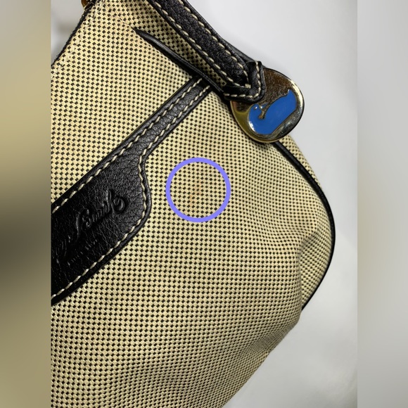 *AUTHENTIC* Dooney & Bourke Crossbody Purse - Picture 8 of 8